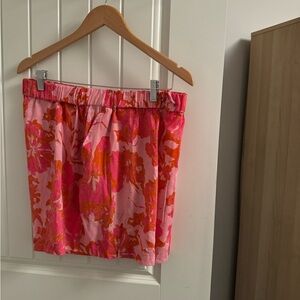 Printed shorts by Rose and Olive size XL pink and orange